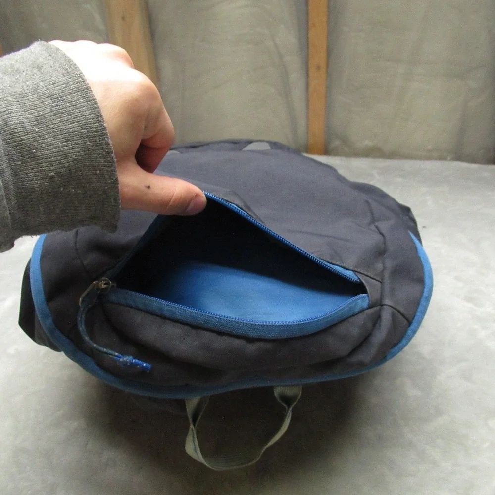 Patagonia Backpack Unisex 24L Blue‎ Yerba Commuter Padded Daypack Travel LOGO